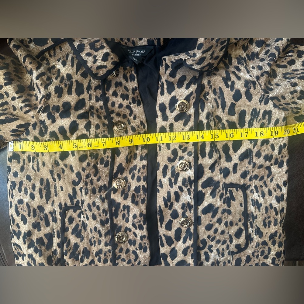 Leopard Print Button-Up Jacket - Picture 6 of 8